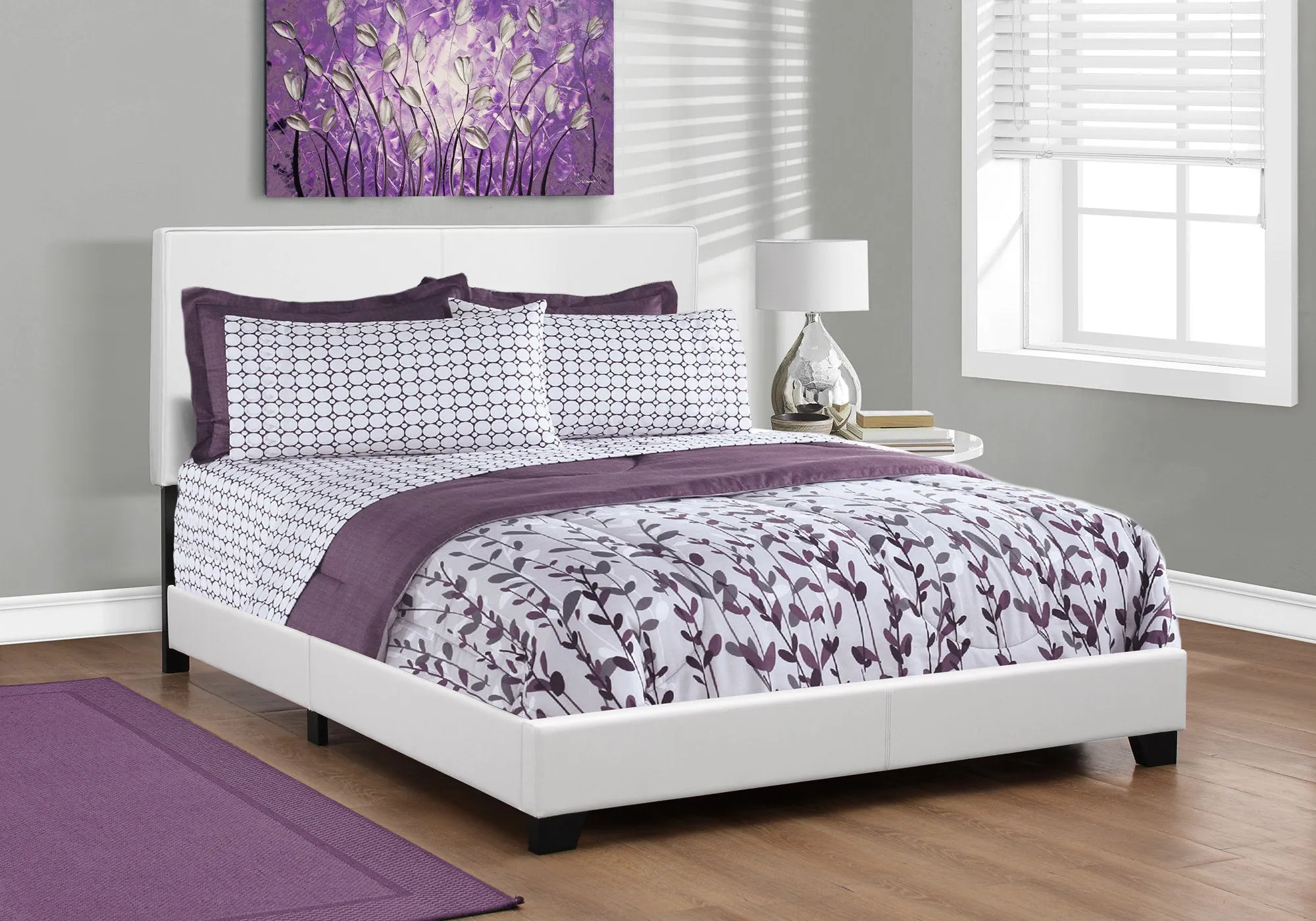 Bed - Queen Size / White Leather-Look